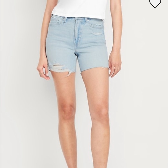 Old Navy Pants - ✨2 for $35 ALL SHORTS!✨ Old Navy OG Jean Cut-Off Shorts 5-inch inseam size 6